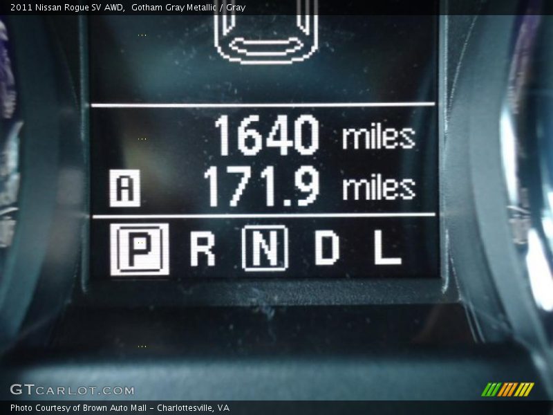 Gotham Gray Metallic / Gray 2011 Nissan Rogue SV AWD