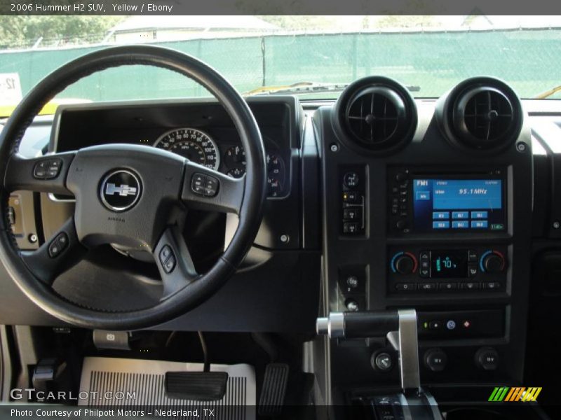 Dashboard of 2006 H2 SUV