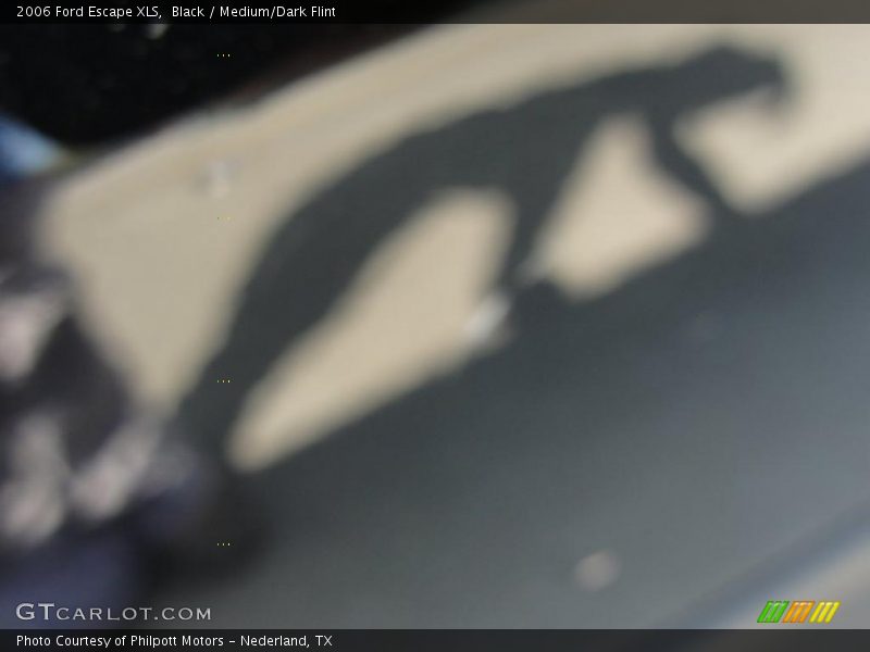 Black / Medium/Dark Flint 2006 Ford Escape XLS