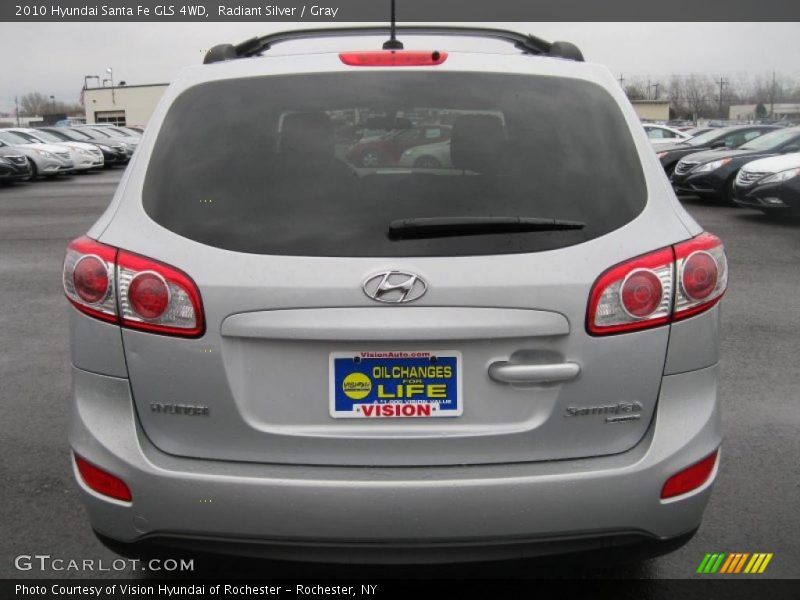 Radiant Silver / Gray 2010 Hyundai Santa Fe GLS 4WD