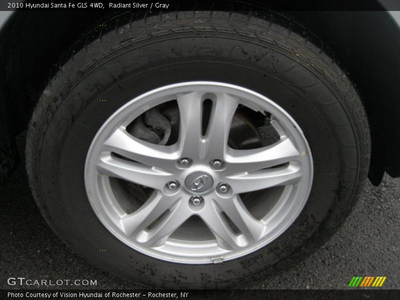 Radiant Silver / Gray 2010 Hyundai Santa Fe GLS 4WD