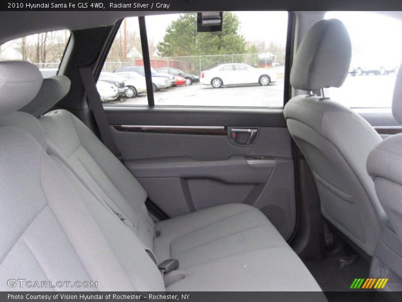 Radiant Silver / Gray 2010 Hyundai Santa Fe GLS 4WD