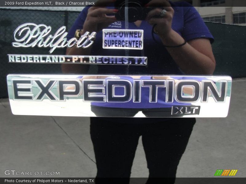 Black / Charcoal Black 2009 Ford Expedition XLT
