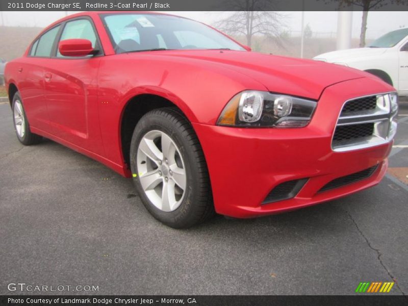 Front 3/4 View of 2011 Charger SE