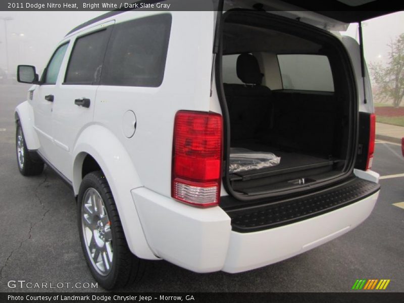 Bright White / Dark Slate Gray 2011 Dodge Nitro Heat