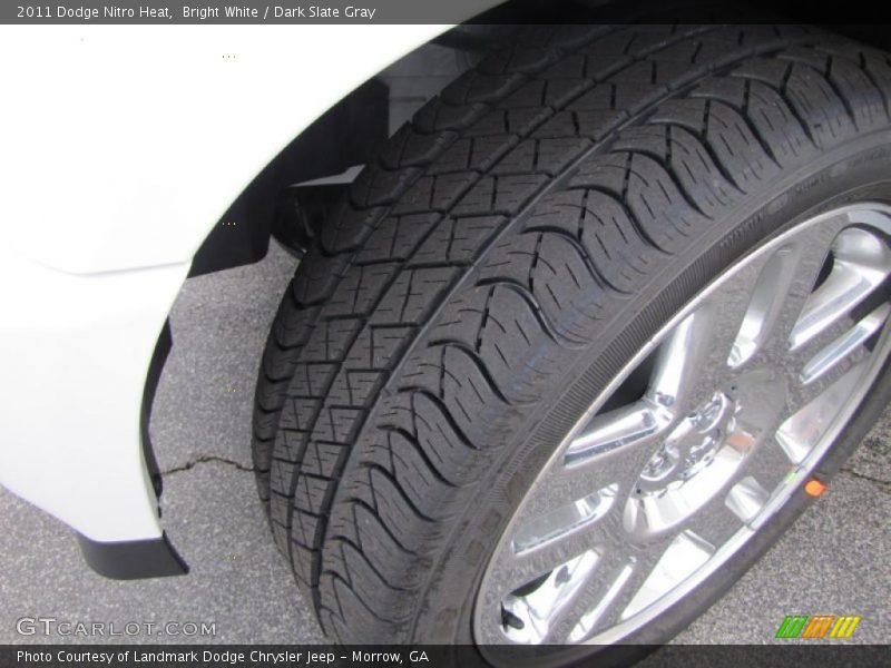 Bright White / Dark Slate Gray 2011 Dodge Nitro Heat