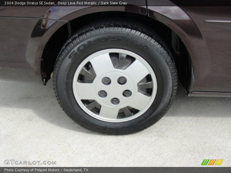  2004 Stratus SE Sedan Wheel