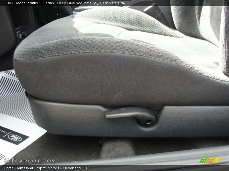 Deep Lava Red Metallic / Dark Slate Gray 2004 Dodge Stratus SE Sedan