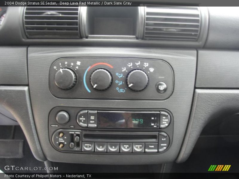 Controls of 2004 Stratus SE Sedan