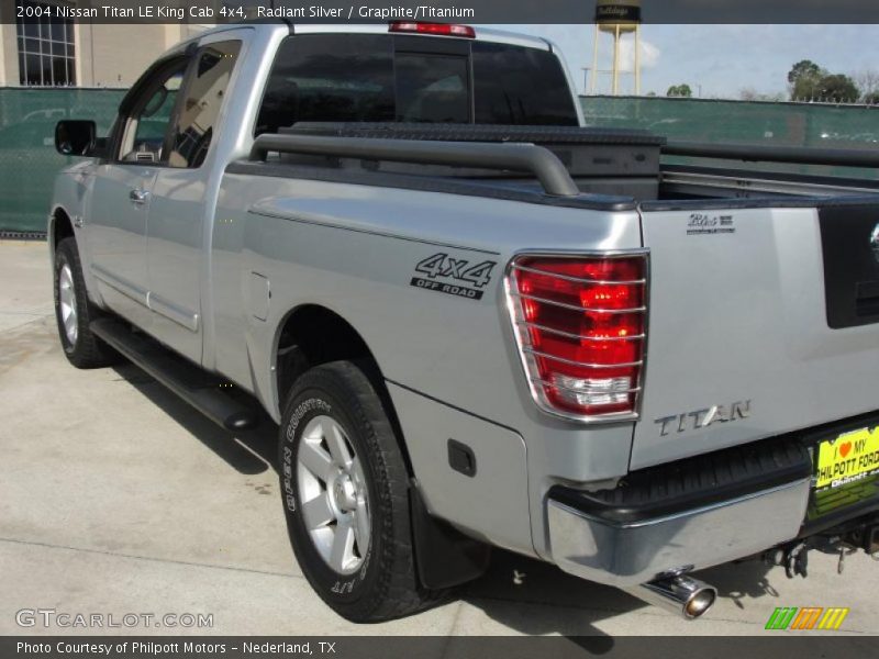 Radiant Silver / Graphite/Titanium 2004 Nissan Titan LE King Cab 4x4