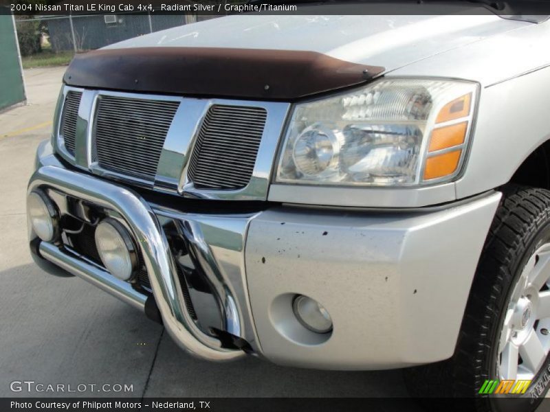 Radiant Silver / Graphite/Titanium 2004 Nissan Titan LE King Cab 4x4