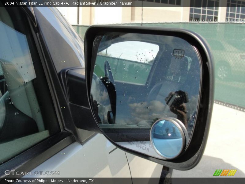 Radiant Silver / Graphite/Titanium 2004 Nissan Titan LE King Cab 4x4