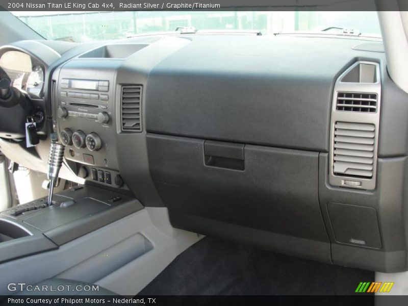 Radiant Silver / Graphite/Titanium 2004 Nissan Titan LE King Cab 4x4