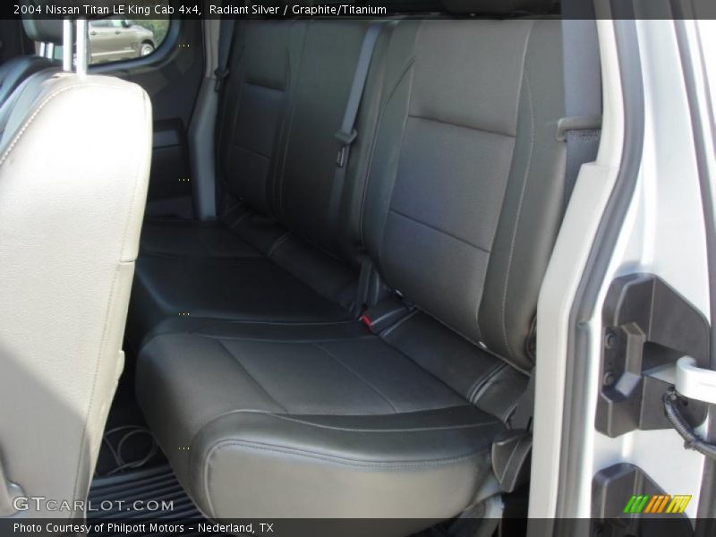 Radiant Silver / Graphite/Titanium 2004 Nissan Titan LE King Cab 4x4