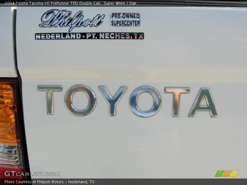 Super White / Oak 2004 Toyota Tacoma V6 PreRunner TRD Double Cab
