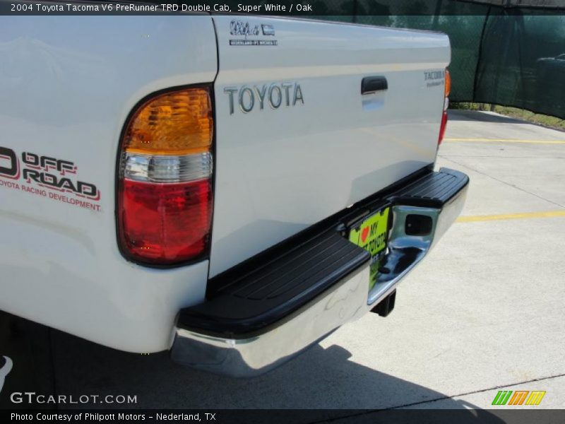 Super White / Oak 2004 Toyota Tacoma V6 PreRunner TRD Double Cab