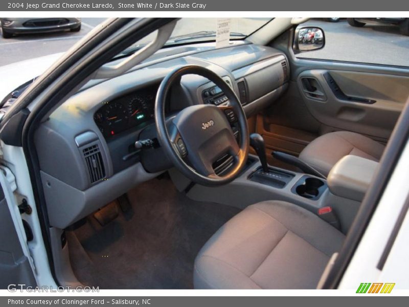 Stone White / Dark Slate Gray 2004 Jeep Grand Cherokee Laredo