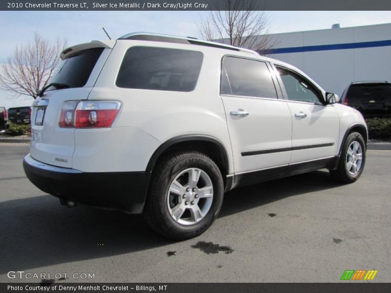 Silver Ice Metallic / Dark Gray/Light Gray 2010 Chevrolet Traverse LT