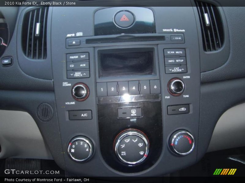 Controls of 2010 Forte EX