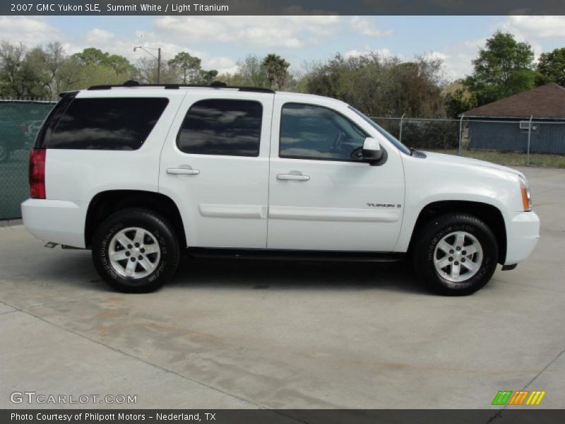 Summit White / Light Titanium 2007 GMC Yukon SLE