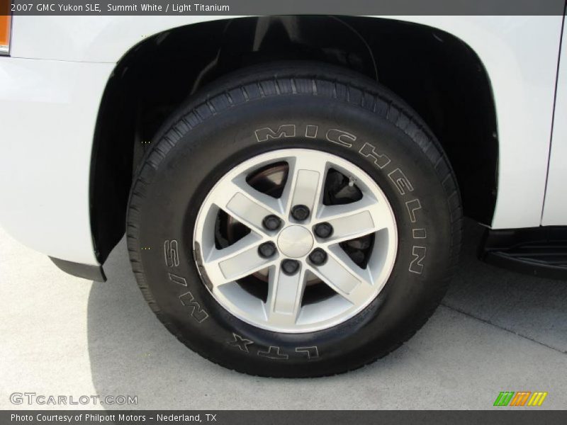 Summit White / Light Titanium 2007 GMC Yukon SLE