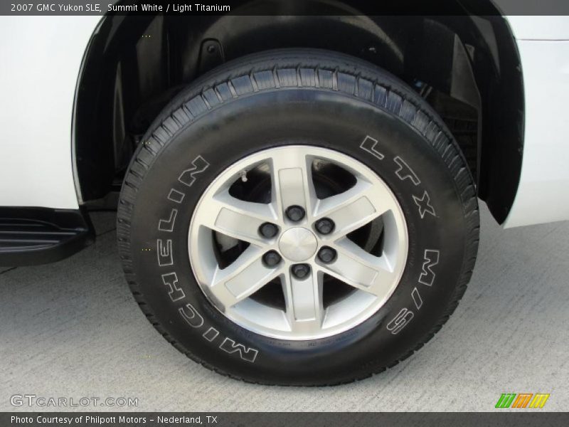 Summit White / Light Titanium 2007 GMC Yukon SLE