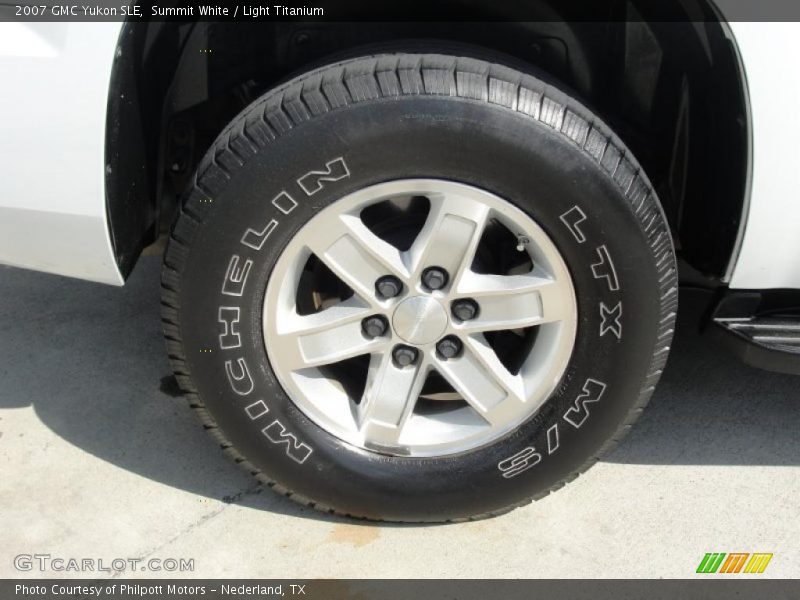 Summit White / Light Titanium 2007 GMC Yukon SLE