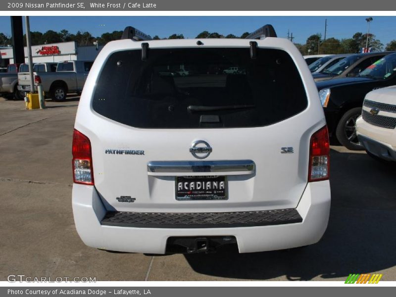 White Frost / Cafe Latte 2009 Nissan Pathfinder SE