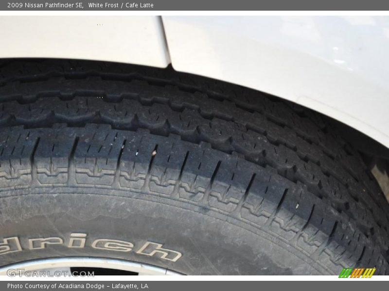 White Frost / Cafe Latte 2009 Nissan Pathfinder SE