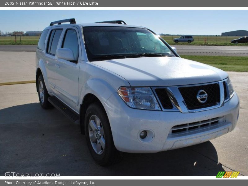 White Frost / Cafe Latte 2009 Nissan Pathfinder SE