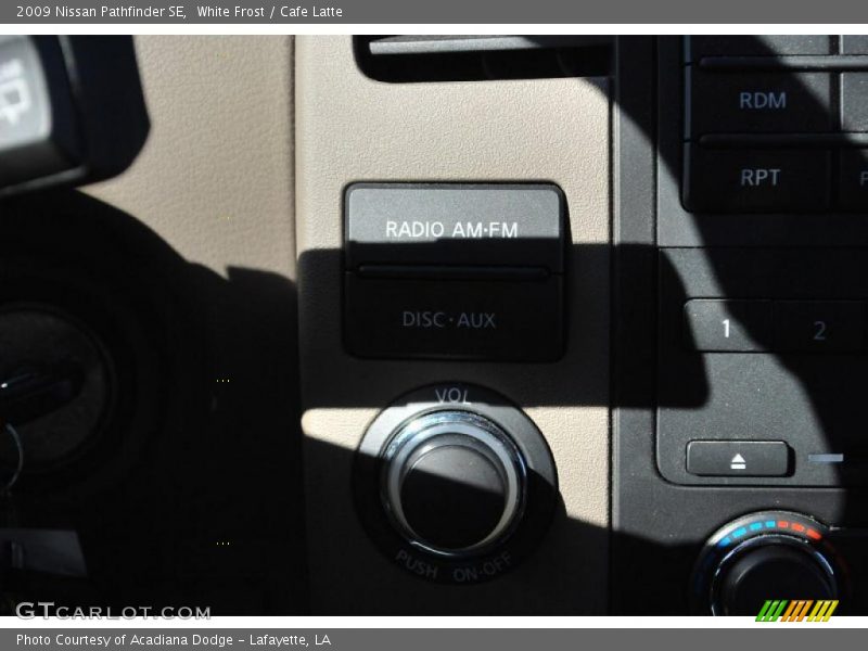 White Frost / Cafe Latte 2009 Nissan Pathfinder SE