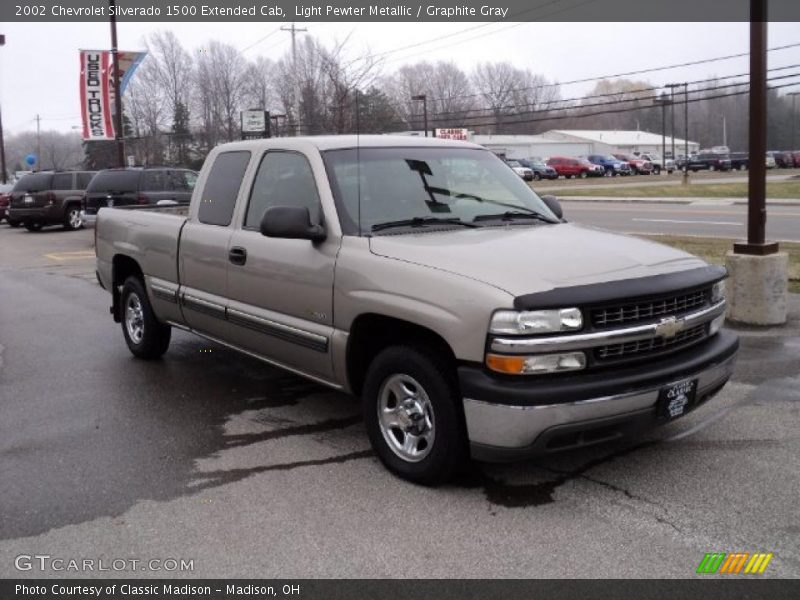 Light Pewter Metallic / Graphite Gray 2002 Chevrolet Silverado 1500 Extended Cab
