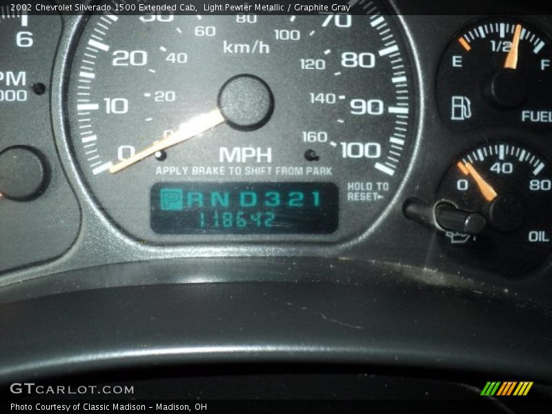 Light Pewter Metallic / Graphite Gray 2002 Chevrolet Silverado 1500 Extended Cab