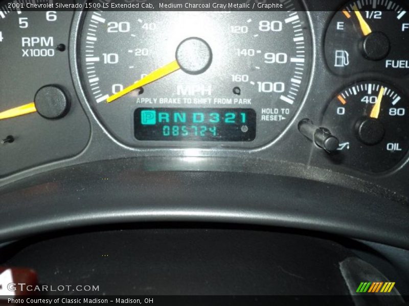 Medium Charcoal Gray Metallic / Graphite 2001 Chevrolet Silverado 1500 LS Extended Cab