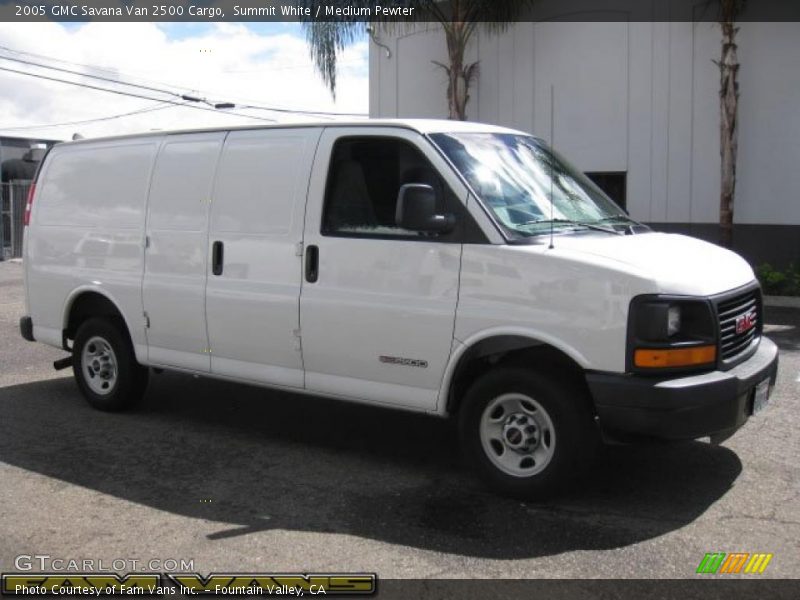 Summit White / Medium Pewter 2005 GMC Savana Van 2500 Cargo
