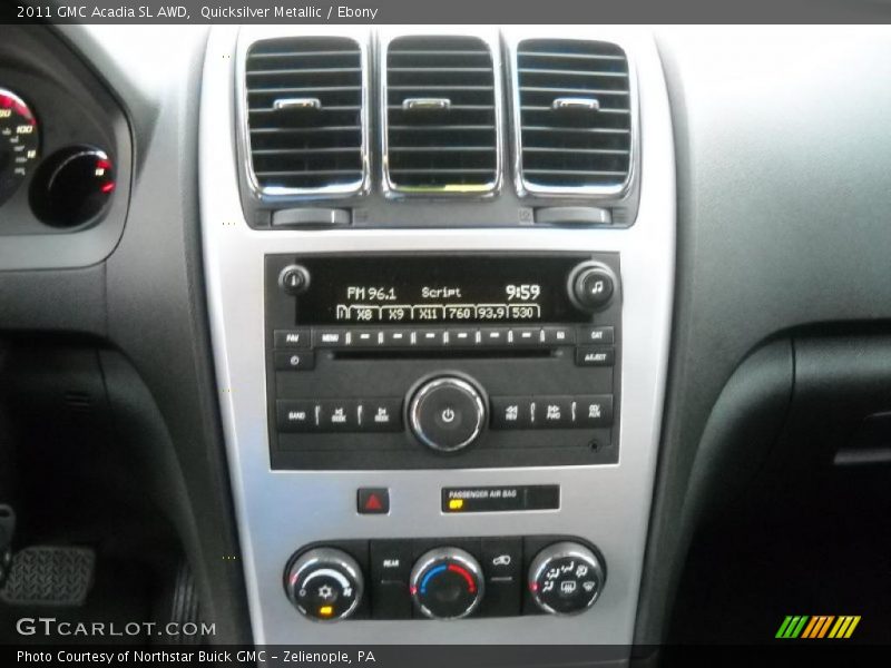 Controls of 2011 Acadia SL AWD