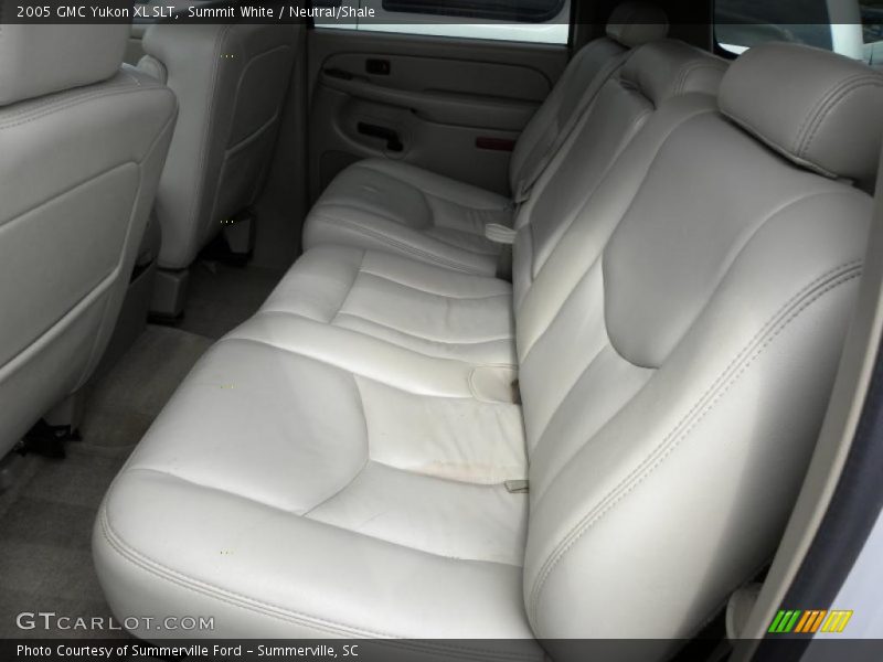  2005 Yukon XL SLT Neutral/Shale Interior