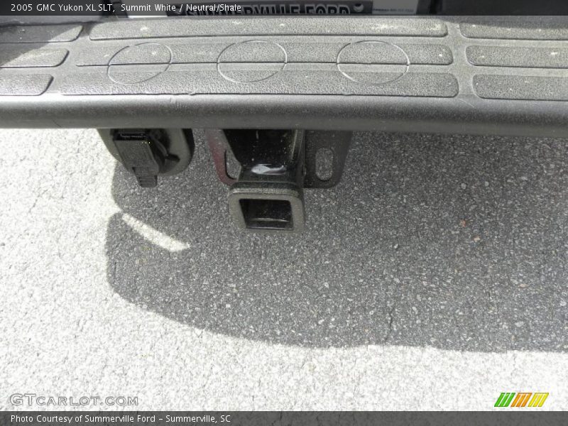 Summit White / Neutral/Shale 2005 GMC Yukon XL SLT