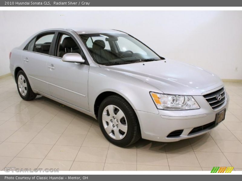 Radiant Silver / Gray 2010 Hyundai Sonata GLS