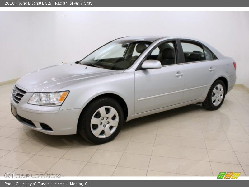 Radiant Silver / Gray 2010 Hyundai Sonata GLS