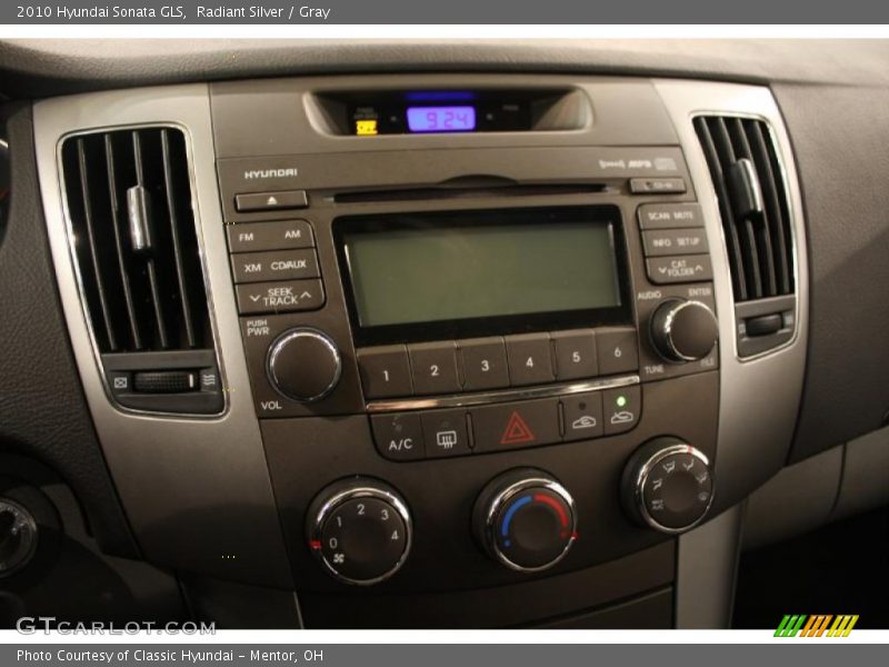 Radiant Silver / Gray 2010 Hyundai Sonata GLS