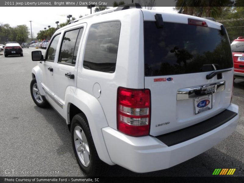 Bright White / Dark Slate Gray 2011 Jeep Liberty Limited