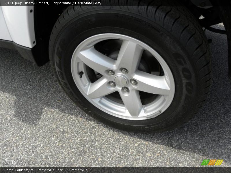 Bright White / Dark Slate Gray 2011 Jeep Liberty Limited