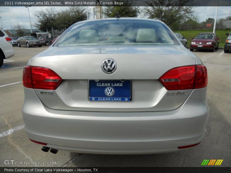 White Gold Metallic / Cornsilk Beige 2011 Volkswagen Jetta SEL Sedan