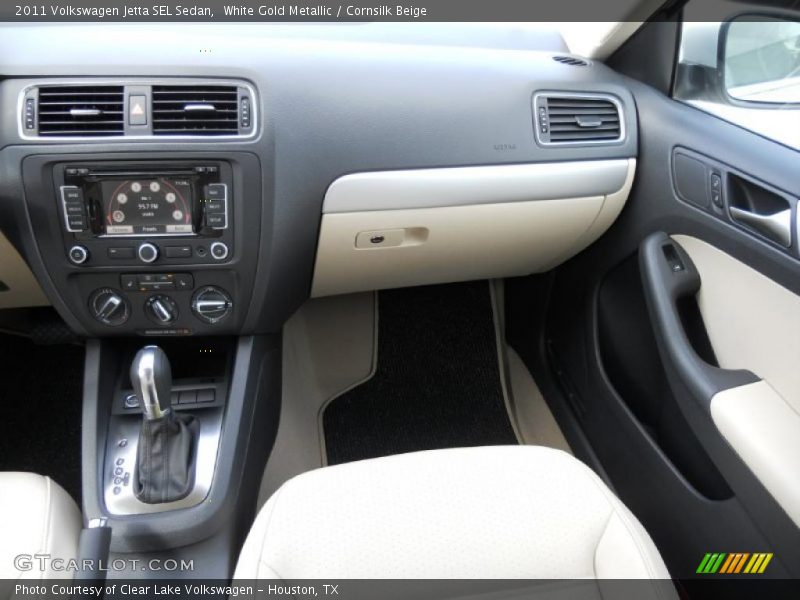 White Gold Metallic / Cornsilk Beige 2011 Volkswagen Jetta SEL Sedan