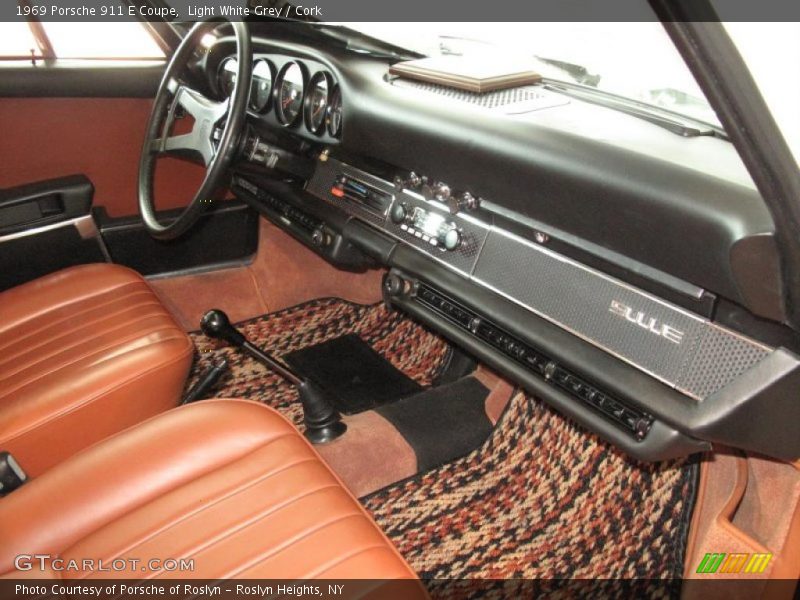Dashboard of 1969 911 E Coupe