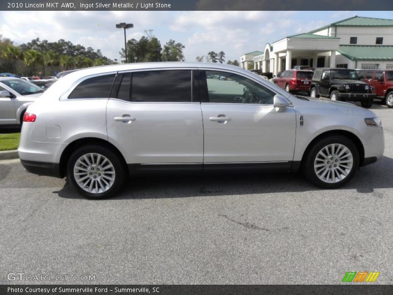 Ingot Silver Metallic / Light Stone 2010 Lincoln MKT AWD