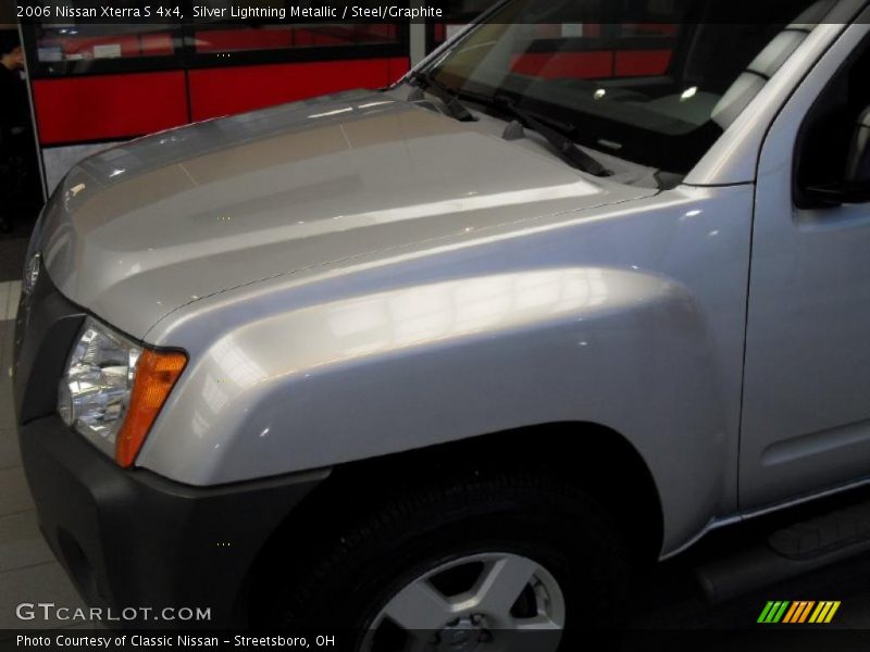 Silver Lightning Metallic / Steel/Graphite 2006 Nissan Xterra S 4x4