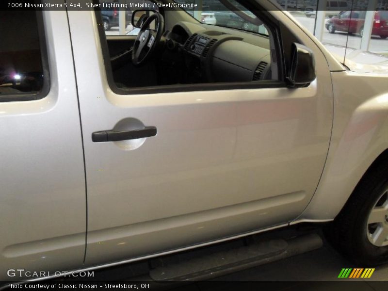 Silver Lightning Metallic / Steel/Graphite 2006 Nissan Xterra S 4x4