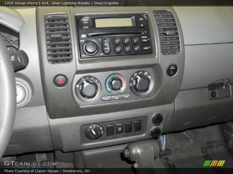Silver Lightning Metallic / Steel/Graphite 2006 Nissan Xterra S 4x4